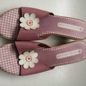 Montego Bay Club Ladies Size 9 Leather Upper Purple Made in Brazil Sandals